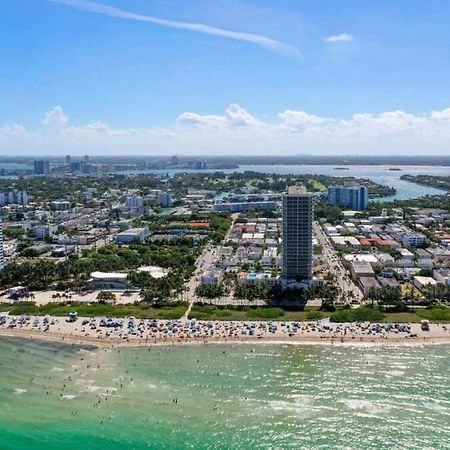 Beach Bae -Deco Studio Steps From The Ocean Apartment Miami Beach Exterior photo