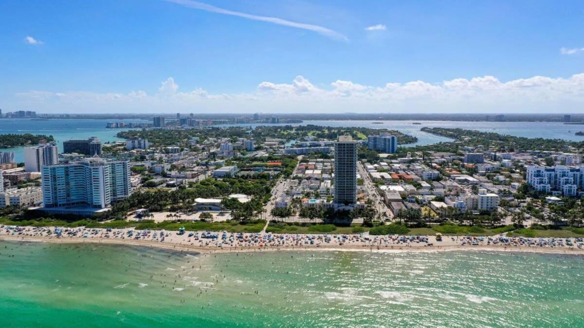 Beach Bae -Deco Studio Steps From The Ocean Apartment Miami Beach Exterior photo