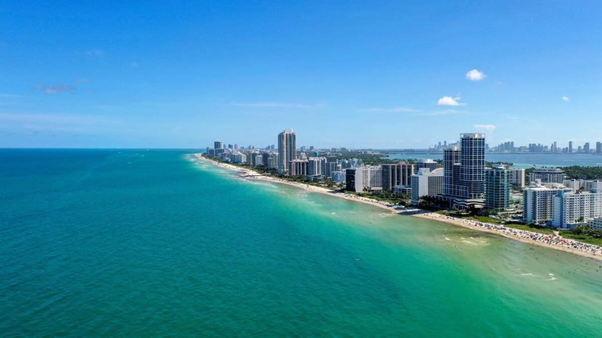 Beach Bae -Deco Studio Steps From The Ocean Apartment Miami Beach Exterior photo